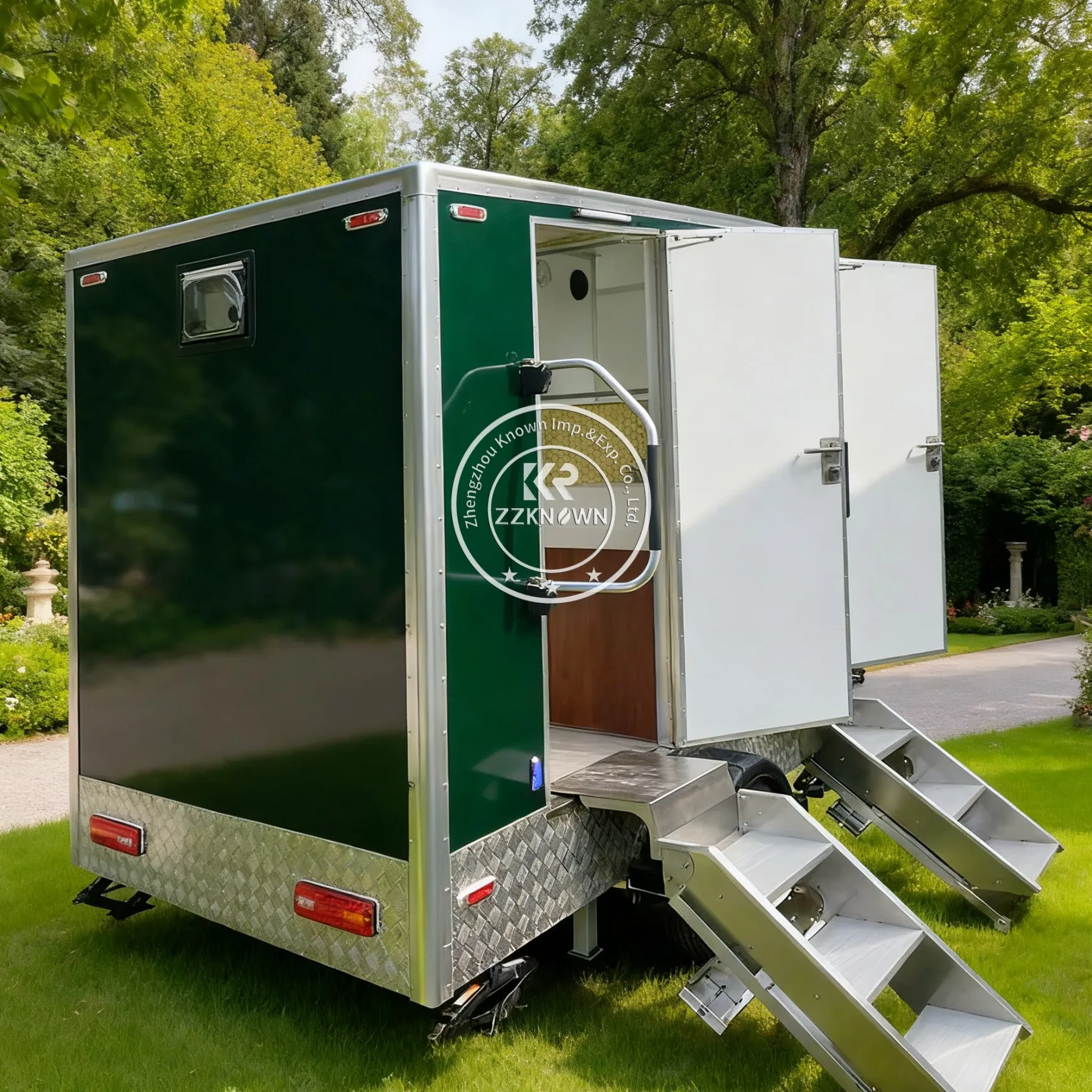 

Custom Deluxe Camping Toilet Portable Mobile Shower Toilet Public Wc Bathroom Outdoor Portable Restroom Trailer with Water Tank