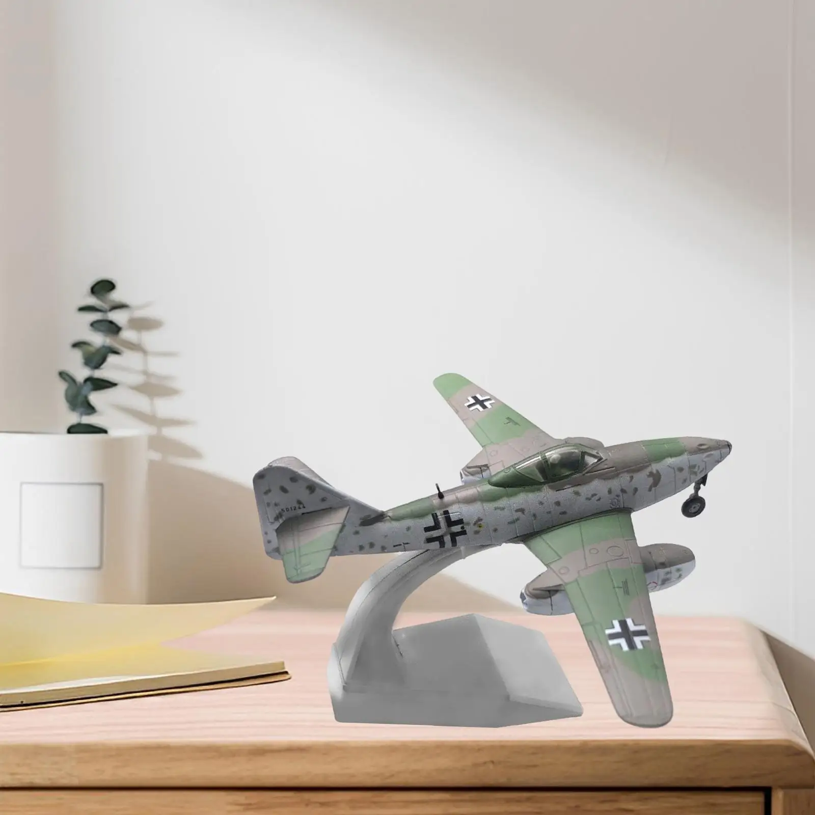 1:72 Scale German Plane Model Collectables Ornaments Fighter Model for Home Ornament