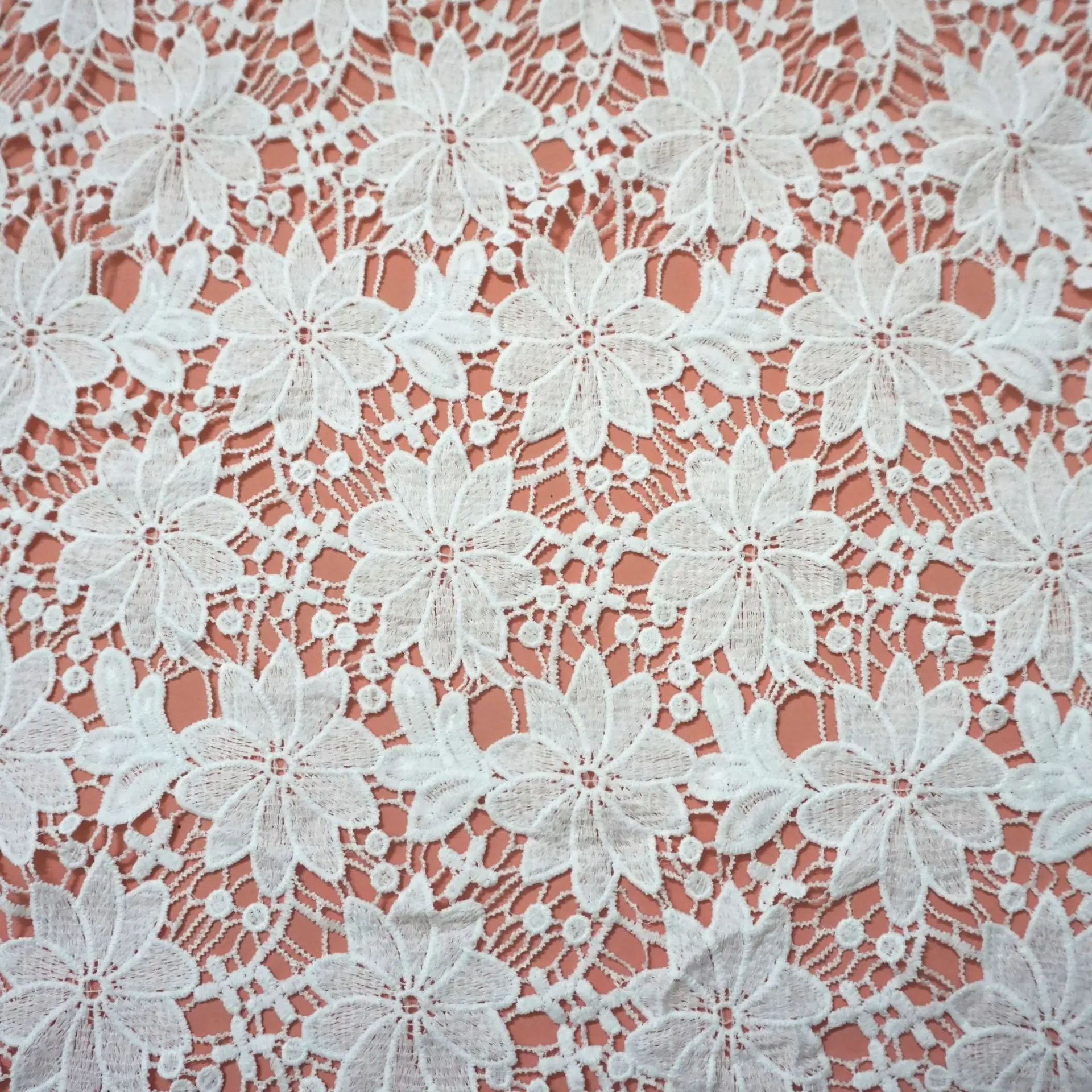 High Quality Lace Fabric Bridal Dress Lace Fabric 130 Cm Width Flower Leaves Shape Lace for Special Occasion Dress