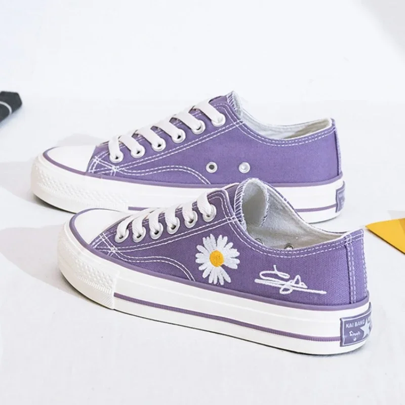 

Low Cut Daisy Korean Version Versatile New Casual Shoes Canvas Shoes Women Fashion Hot Selling Casual Sneakers Zapatos De Mujer