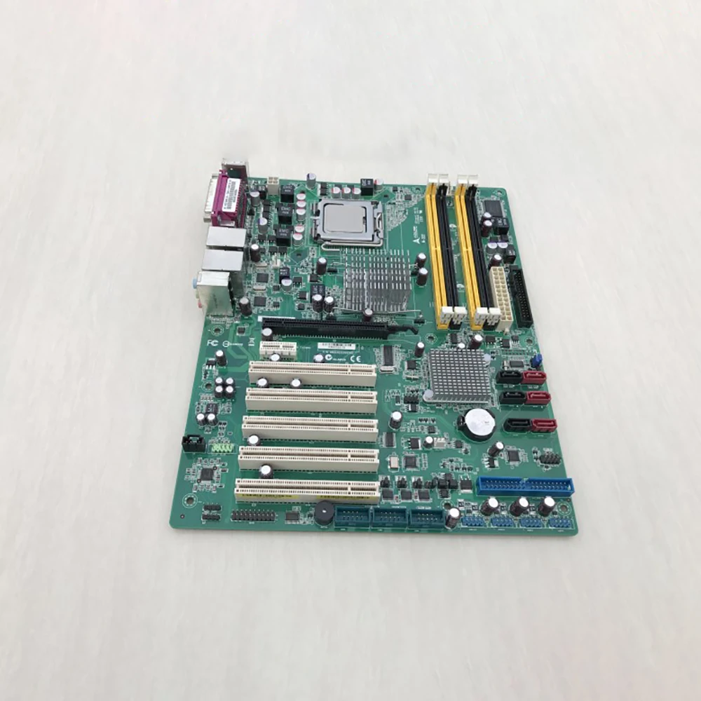 

Материнская плата промышленного компьютера перед отправкой Идеальный тест M-322