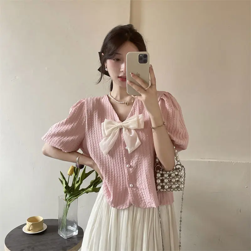 

Short Sleeve Shirts Womens Boho Floral Print Blouse Casual Beach Vacation Loose Fit Button Up Comfortable Breathable Elegant