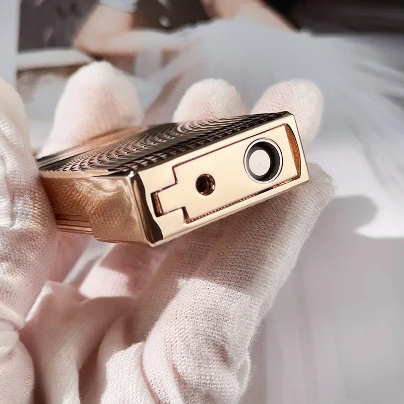 2024 DERUI Business Gas Lighter Compact Jet Butane Engraving Metal Gas Bright Sound Cigarette Lighter Inflatable No Gas
