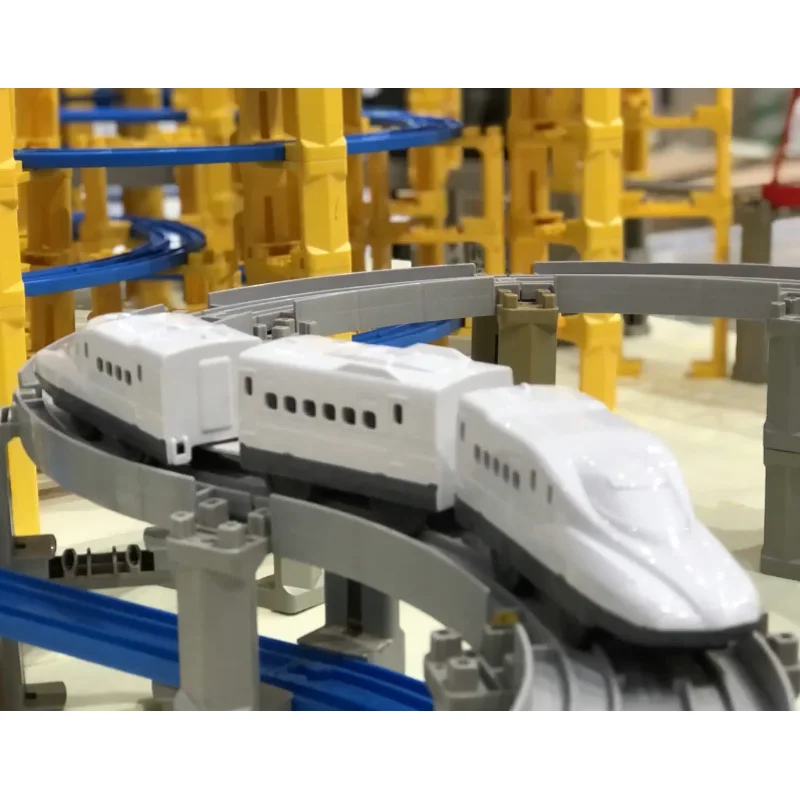 TAKARA TOMY ES-01 Shinkansen N700S electric rail train High speed train model tomy, a boy's favorite toy, a gift for friends.