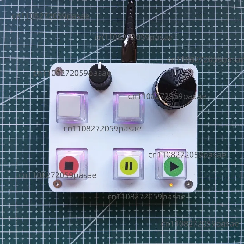 

Настраиваемые клавиши быстрого доступа, устройства управления воспроизведением музыки на компьютере, проводная USB-клавиатура с механическими клавишами