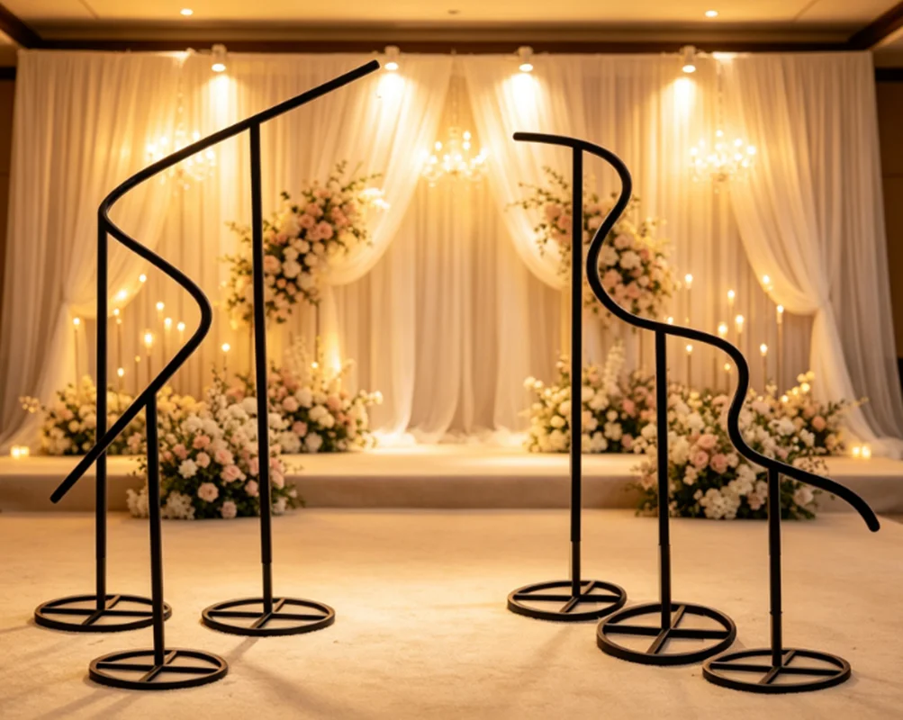 Moderner Metall-Hochzeitsbogen, gewellter Ausstellungsständer, DIY-Hängeblumenständer für Outdoor-Partys, Bühnenhintergrund und besondere Anlässe – Detail 8