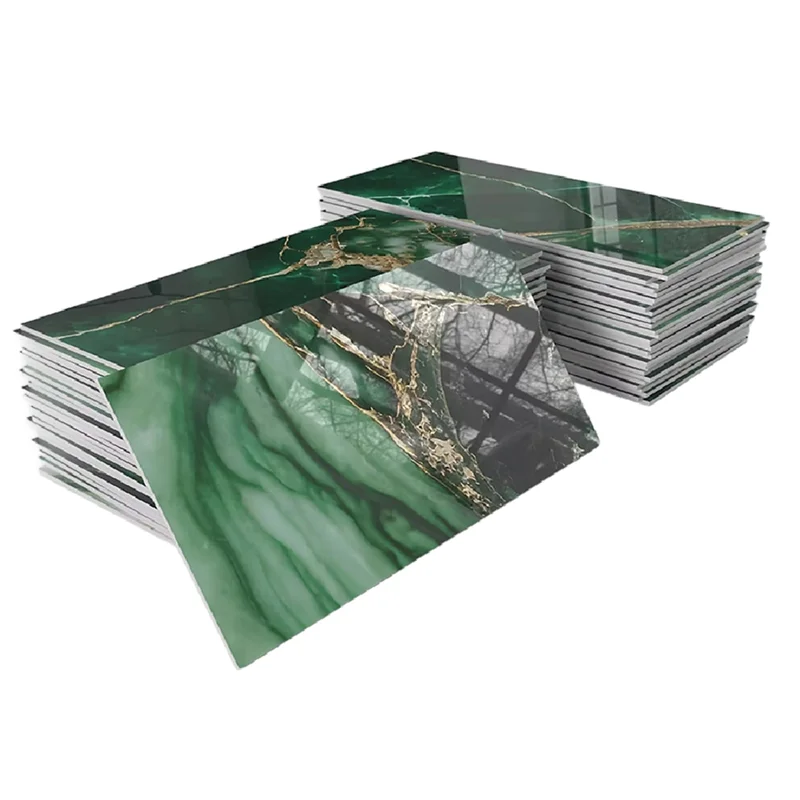 32 piezas de pegatinas de azulejos de metro brillantes de PET gruesas de mármol Esmeralda veteado dorado, 4 pulgadas X 8 pulgadas de azulejos de pared contra salpicaduras despegados y adhesivos