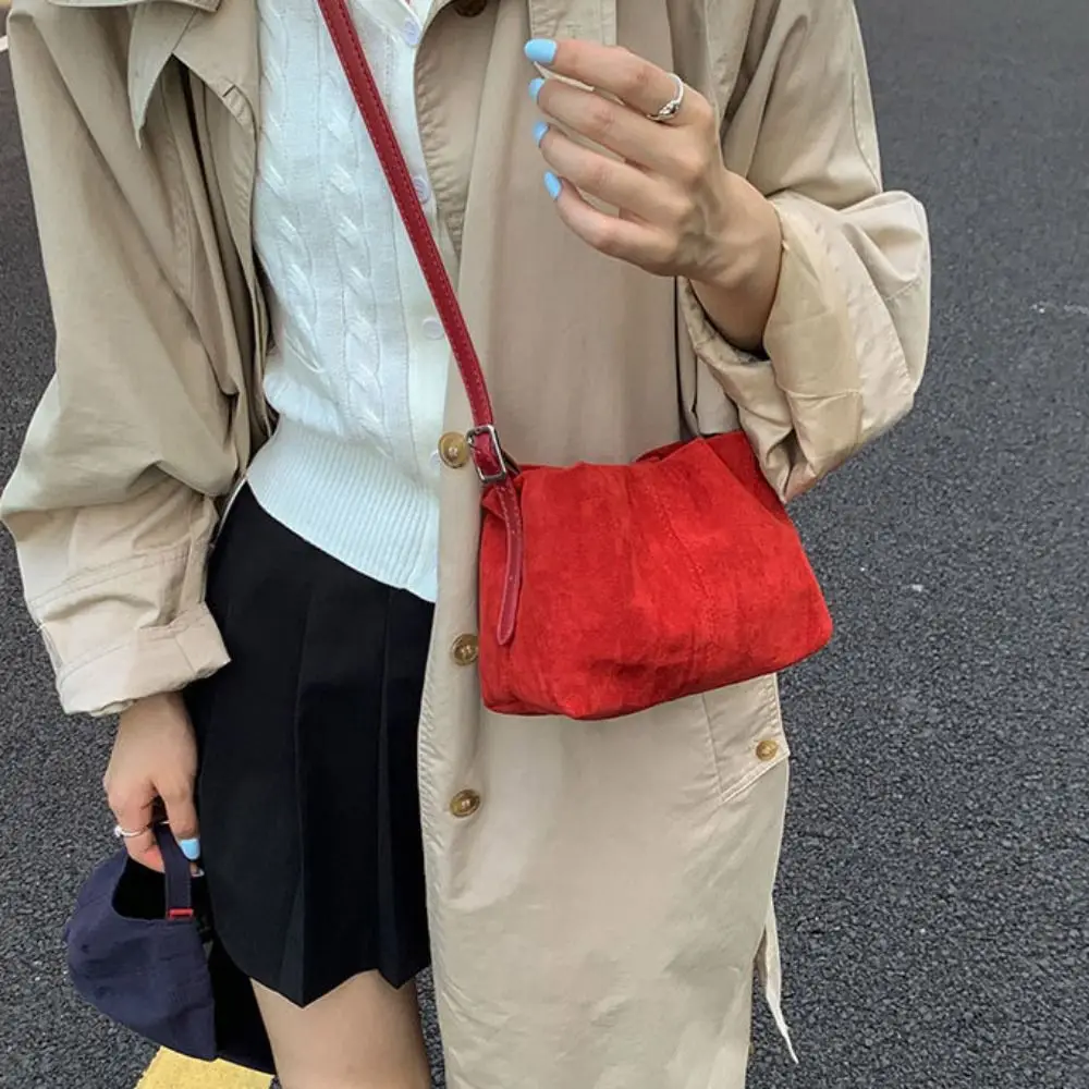 

Сумка через плечо из замши, плиссированная сумка-облако, сумка-хобо в корейском стиле, большая вместительная сумка-тоут однотонного цвета