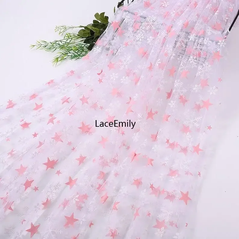 Tessuto di pizzo con motivo fiocco di neve stelle rosa Tessuto di tulle morbido con stampa fiocco di neve bianco stelle blu per abito da sposa vestito da ragazza bambino
