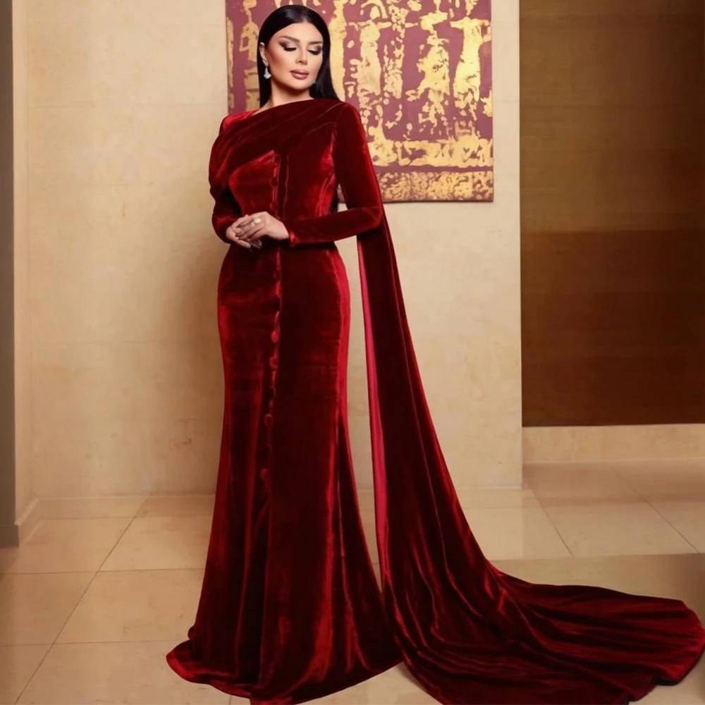 

Индивидуальный пошив: Вечернее платье в стиле Саудовской Аравии, бордовое, бархатное, с пуговицами, силуэт «русалка», длинные рукава, элегантное, для торжественных мероприятий