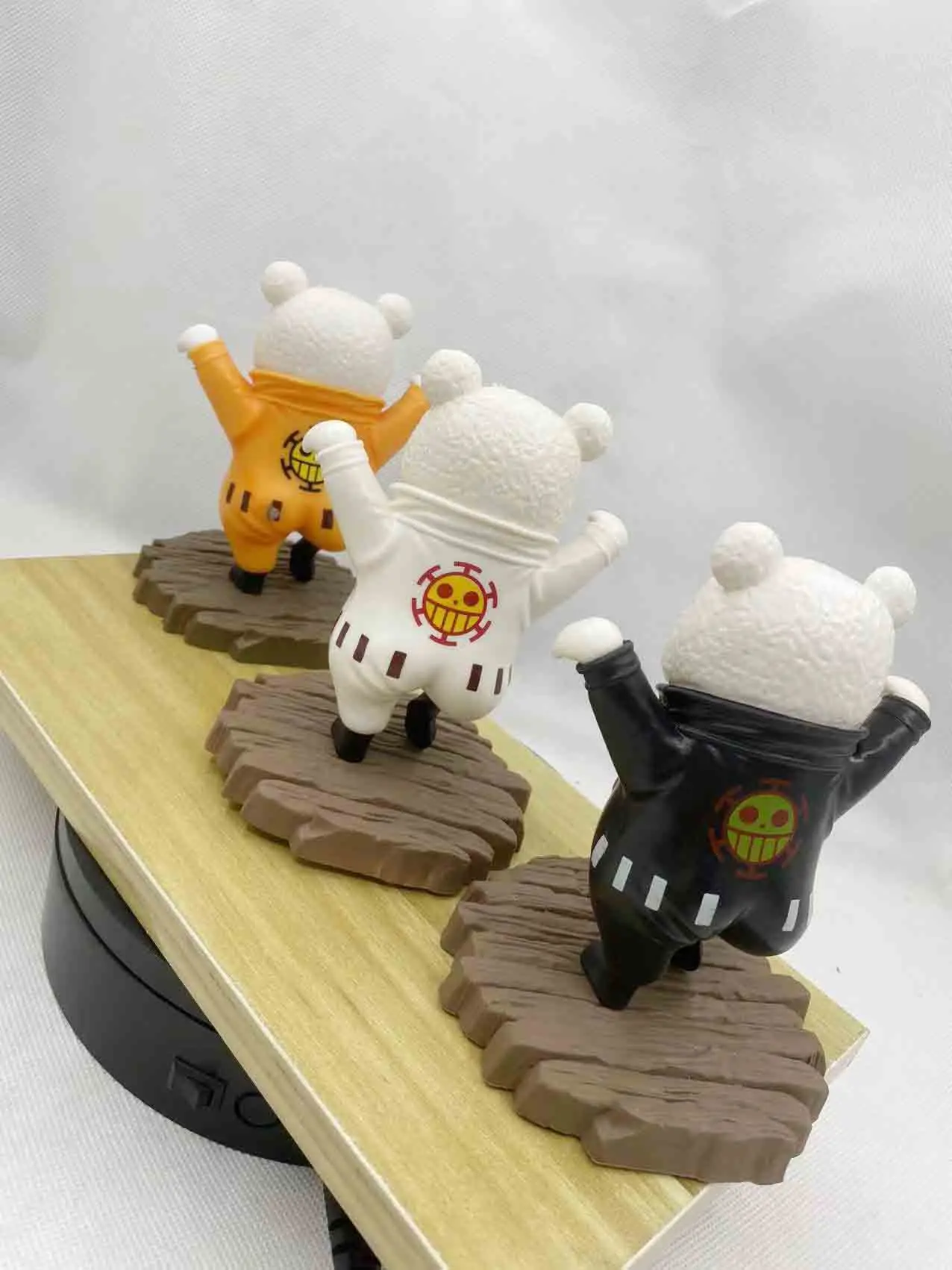One Cute Kung Fu Bear Anime Action Doll Modelo, Children's Collected Gift, 13,5 centímetros