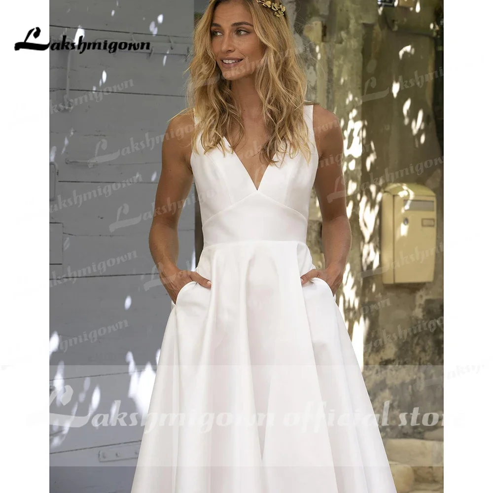 Lakshmigown simples decote em v sem costas com bolso cetim chá comprimento uma linha vestido de casamento curto praia vestido de noiva novia