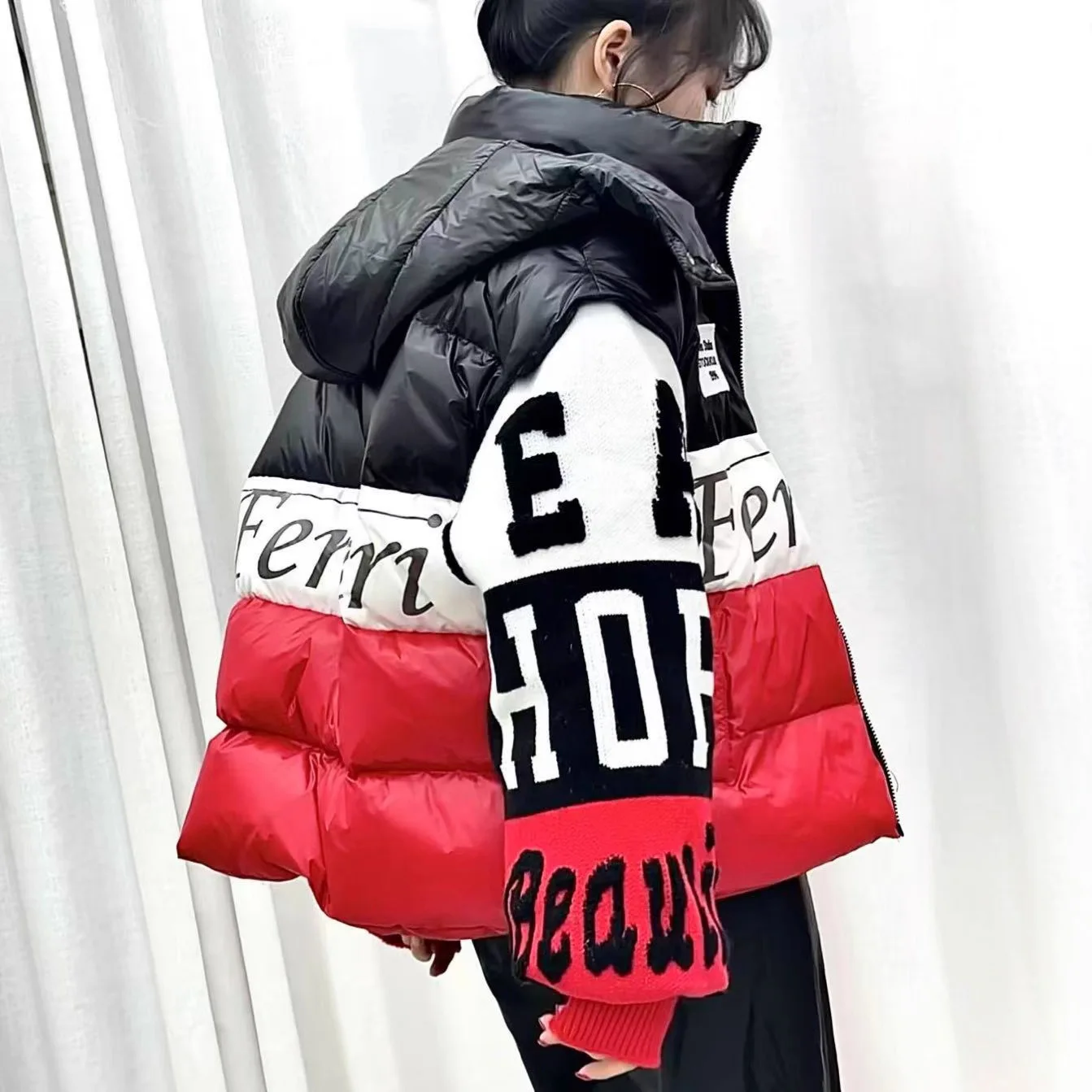 

Women's down jacket winter new personalized glossy letter printing knitted sleeves loose bread jacket