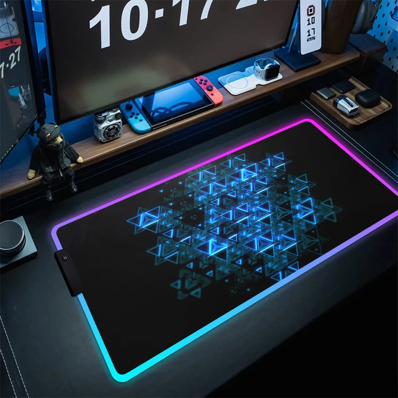 

RGB Gaming Mouse Pad Geometric Art Mousepad LED Large Non-Slip Mouse Mat Gamer Rubber Computer Keyboard Mat Game HD Print Carpet