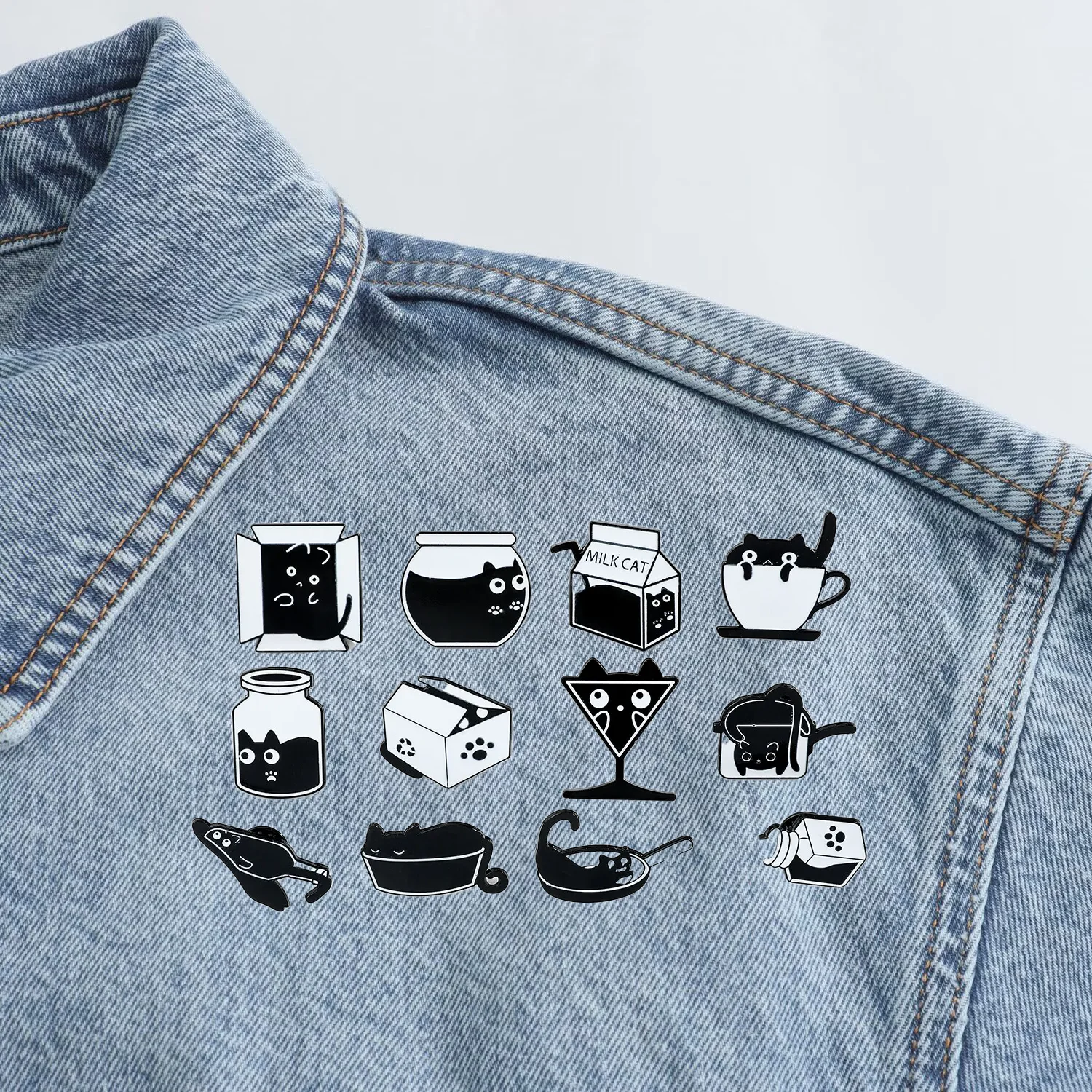 

1 Set Cartoon Creative Personality Liquid Cat Brooch, Small Black Cat Spilled Ink Bottle, Cat Metal Badge Accessory Y2k Fashion