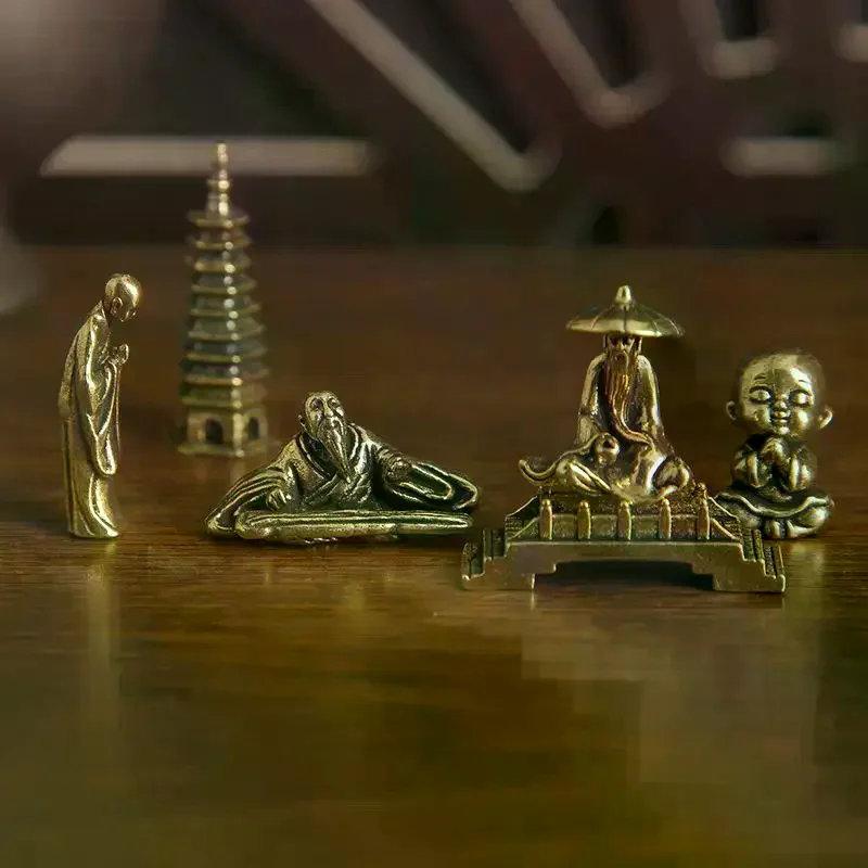 Fishing Old Man Small Statue Desktop Ornaments Retro Fisherman Mini Figurines Models Home Decorations Crafts Accessories Brass