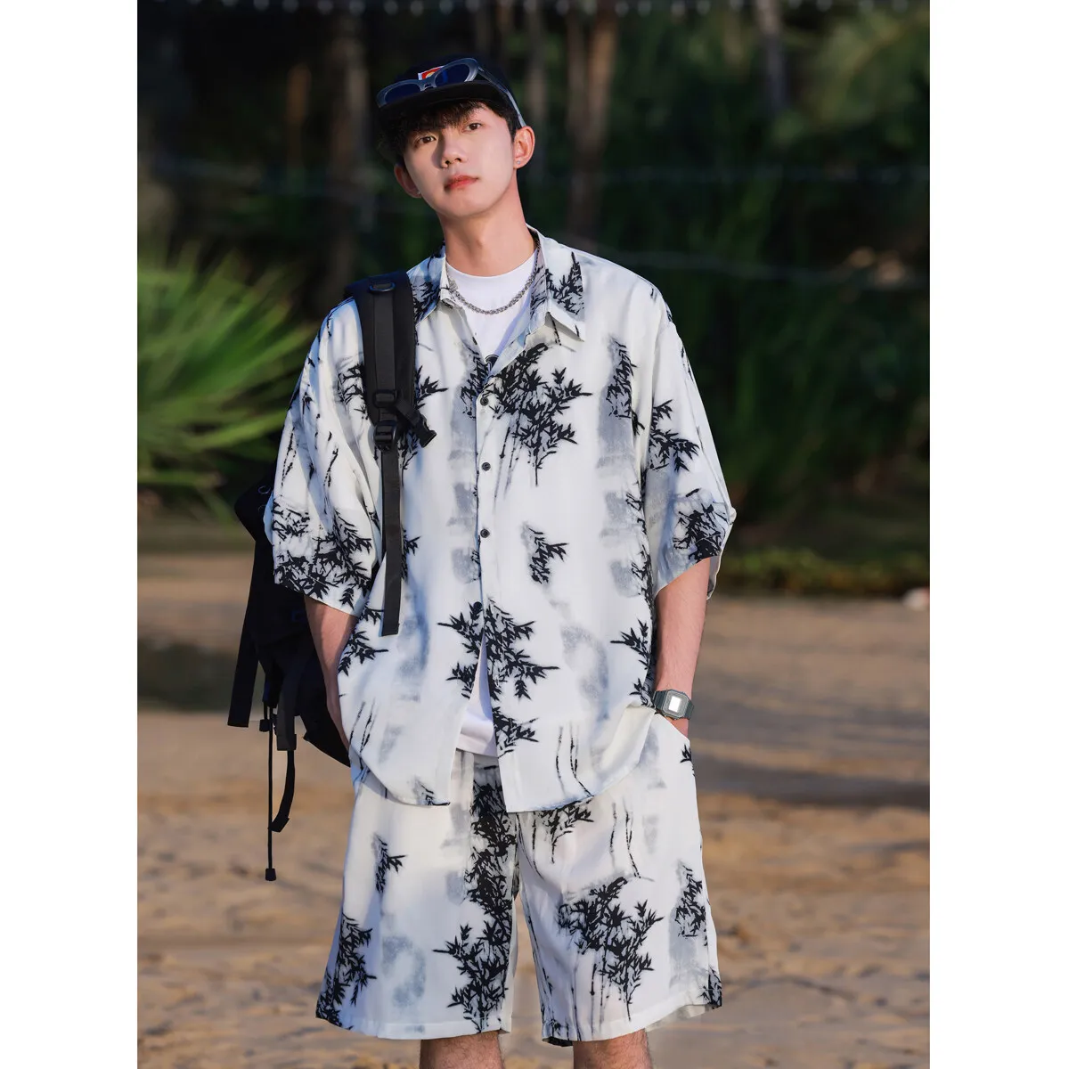 

Men's Plus Size Hawaiian Print Short Sleeve Shirt & Shorts Set Summer Beach Casual Outfit Single Breasted Shirt and Shorts Set