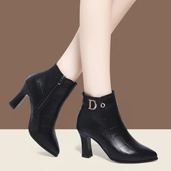 Mulheres Botas De Casamento Vermelho 2022 Nova Moda De Couro Genuíno Grande Tamanho 43 Mulheres Ankle Boots Mulheres Mid-heel Apontado Senhoras Botas