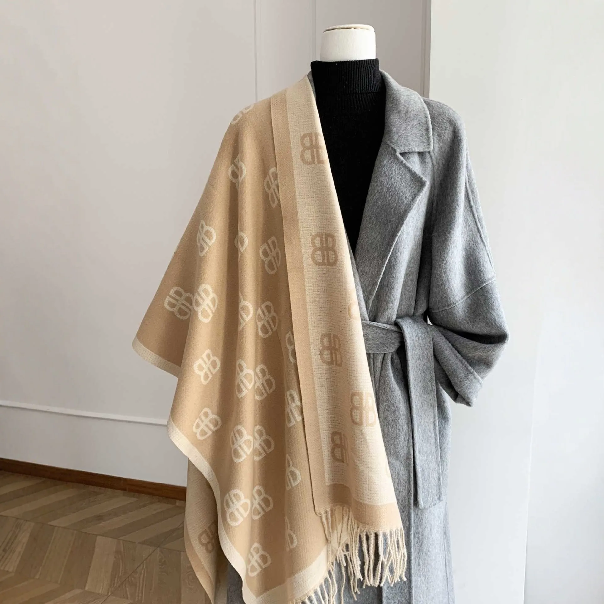 

Элегантный офисный шарф накидка 2025, женский легкий кардиган с шалью и кондиционером, двусторонняя одежда для дома