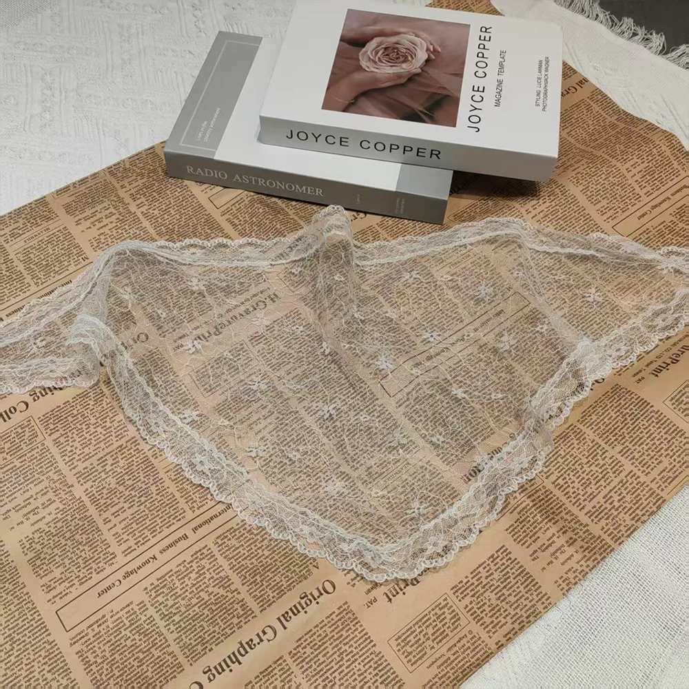 

Вышитый кружевной треугольный платок-бандана с ажурным цветочным узором в пасторальном стиле, белый, тканый, для волос, аксессуар для прически