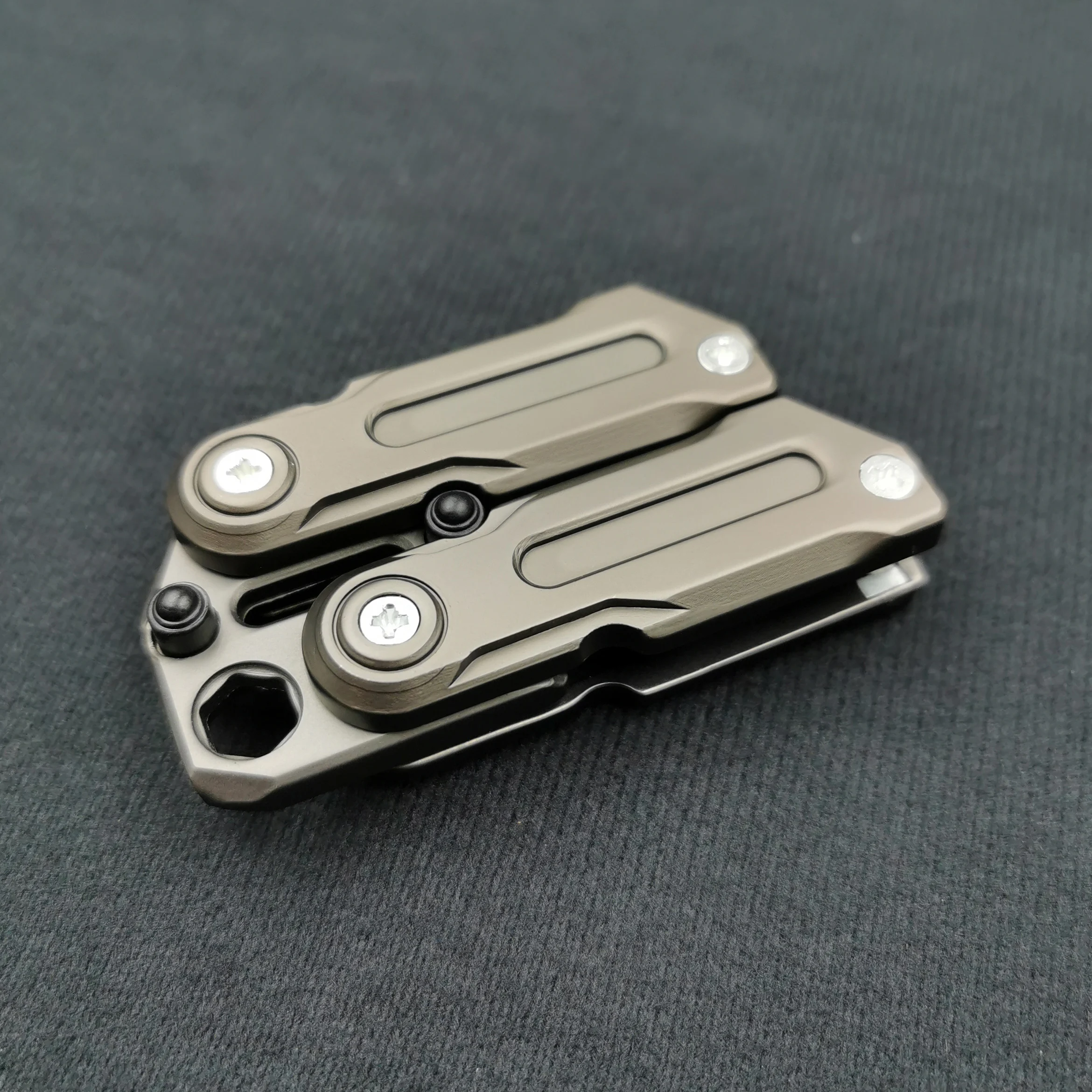 Magnetyczna moneta Fidget EDC zabawka dekompresyjna dla dorosłych niepokój i ulga w stresie wielofunkcyjny łom Fidget Slider Spinner prezent