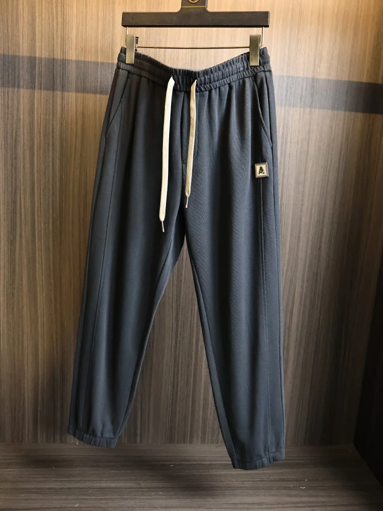 

Faionable Casual Pants for Men Spring Season Breathable Polyester And Cotton Blend Elastic Waist Straight Leg Fit Jeans