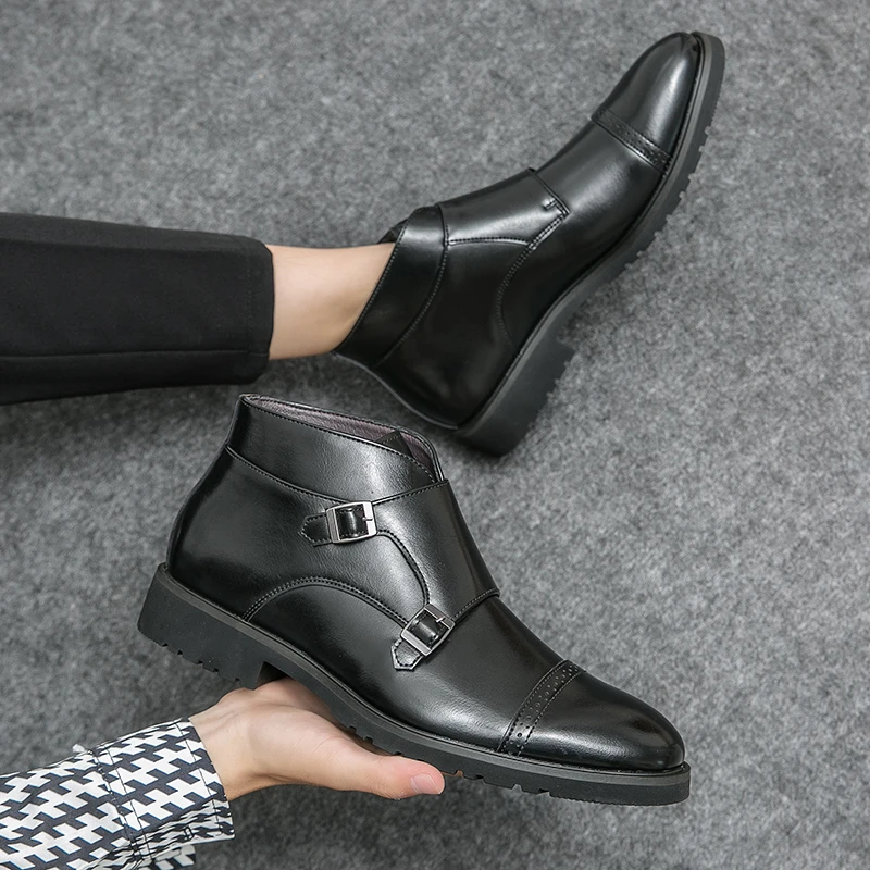 Luxury Leather Men Boots Double Buckle Slip on Pointed Toes Casual Leather Boots Men Comfortable High Top Boots Party Mes Shoes