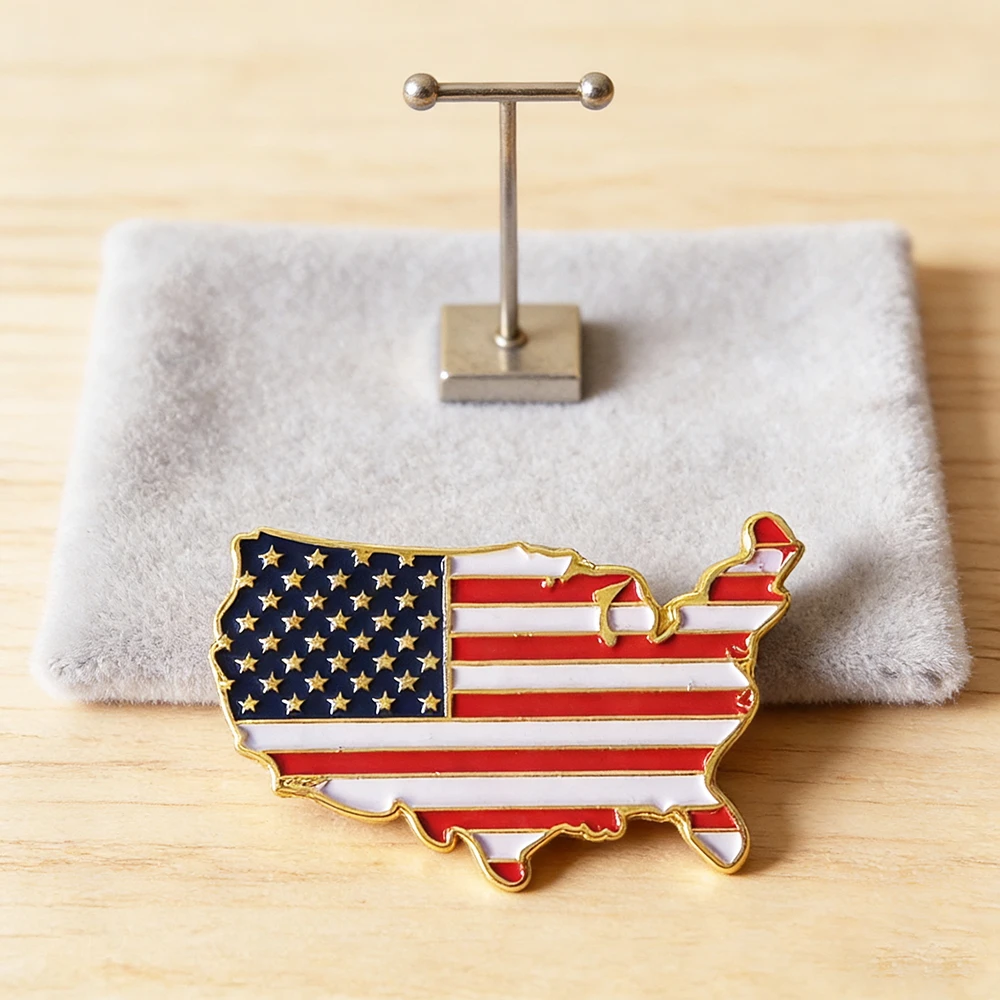Lapel Pin America Country Shape Map National Flag Crystal Epoxy Metal Enamel Paint Brooch Souvenir Suit Personality Badge