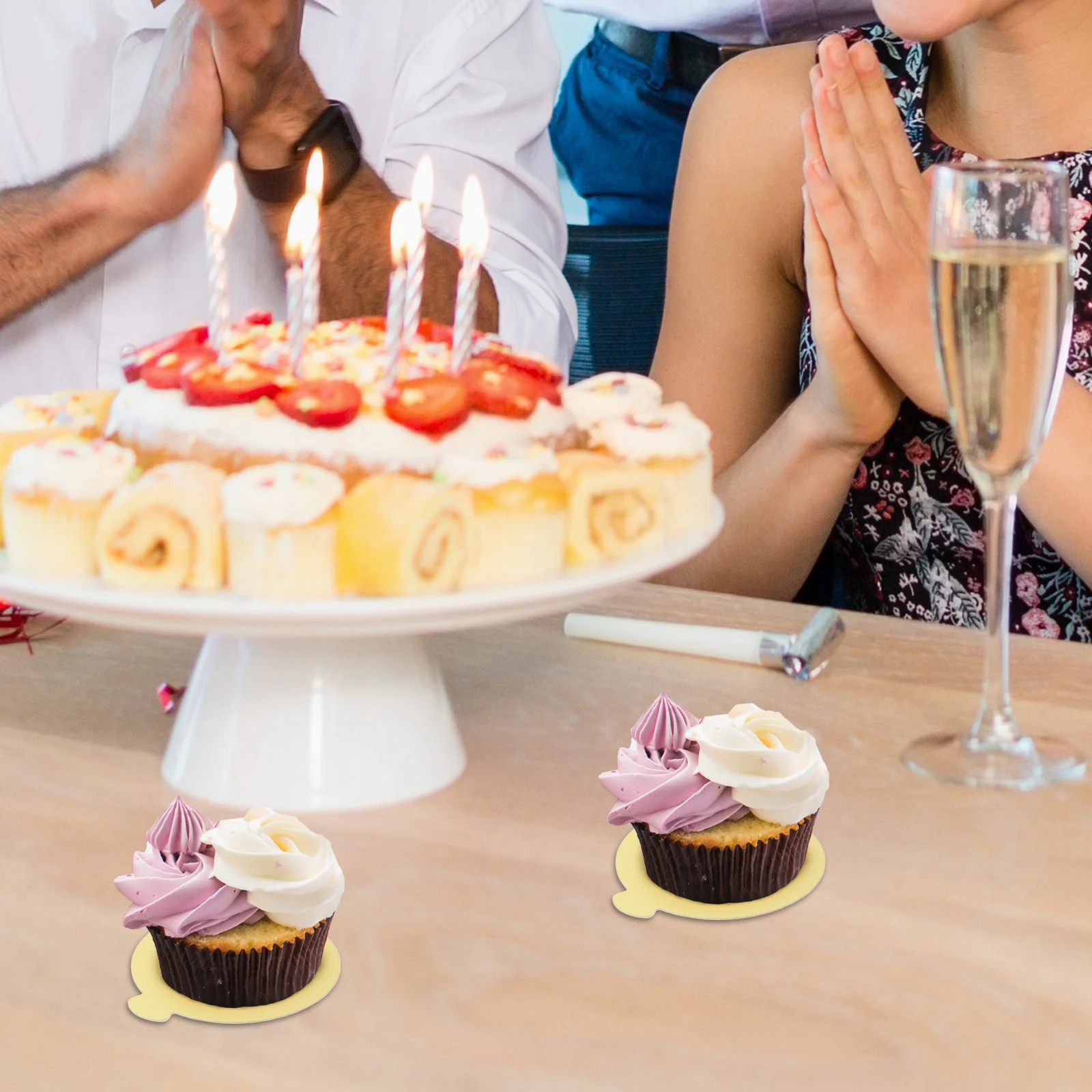 

100pcs Round Boards 8 Inch Thickened Cardboard Base Baking Accessories Paper Cake Tray Mini Cake Stands Bulk Dessert Display