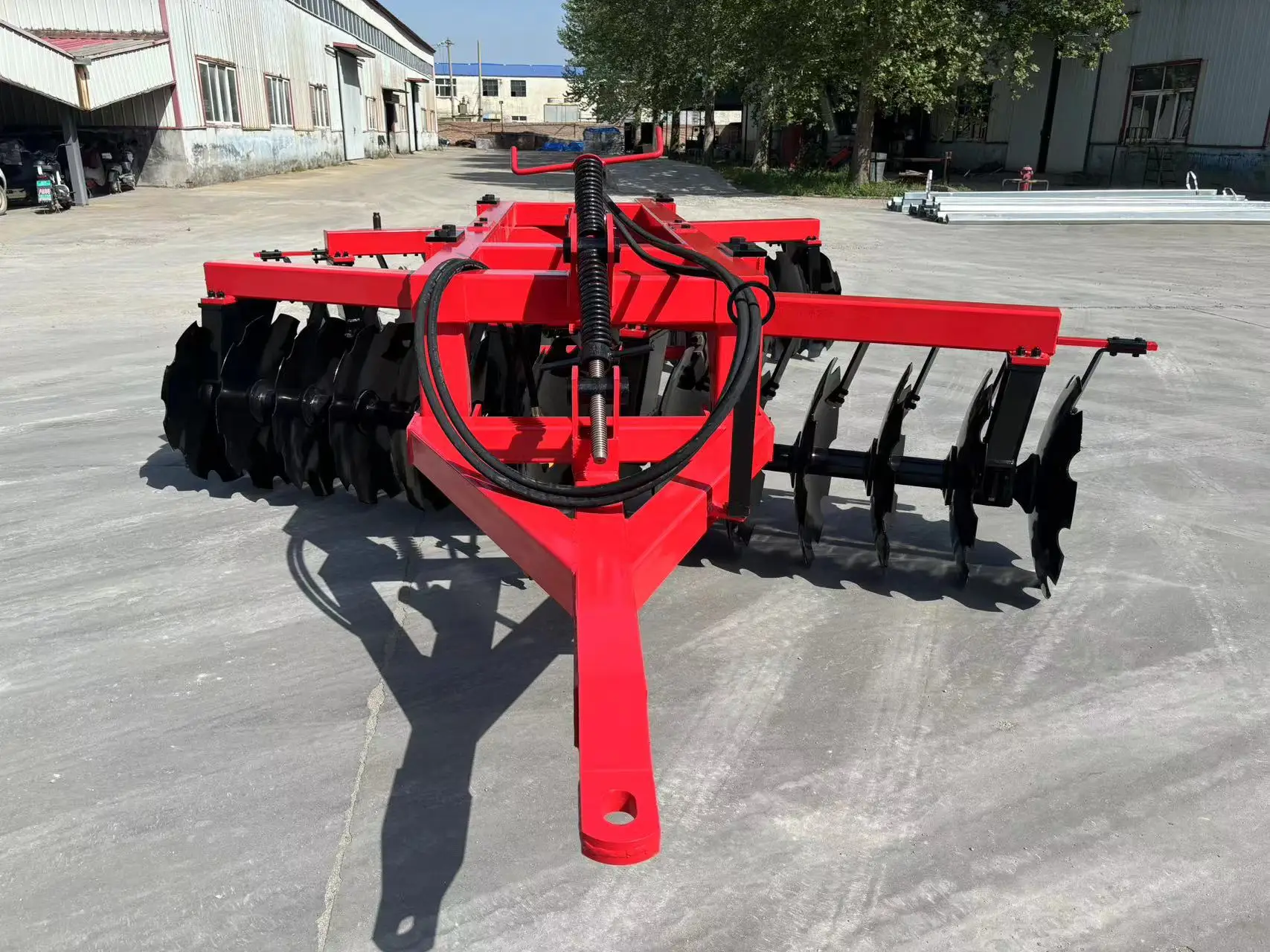 Heavy Duty 1.8m Disc Harrow Mini Agricultural Cultivator Ploughing Machine Tractor Pull Behind Gearbox Core Component