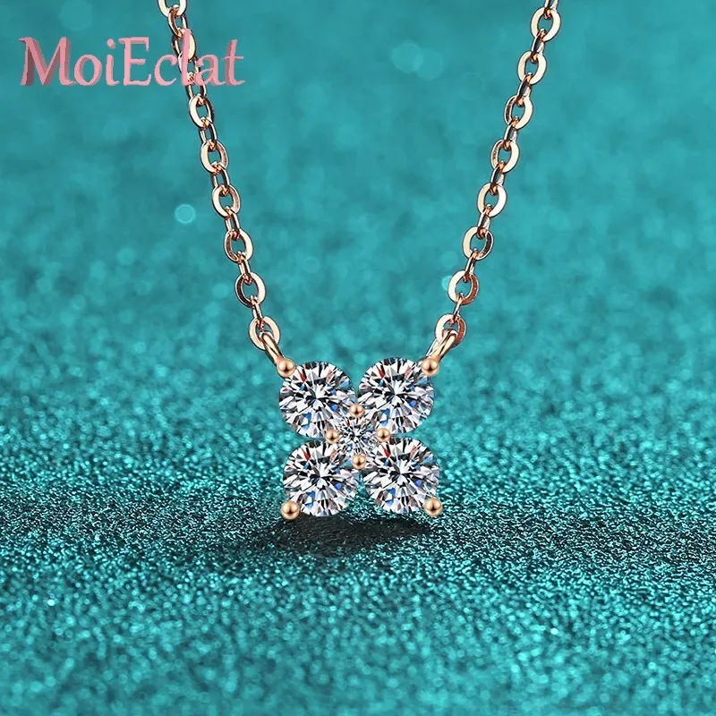 

Stylish 1.26ct Moissanite Necklace Sweet Petal Pendants for Women Jewelry, 18K Champagne Gold Collarbone Chain for Daily Wear