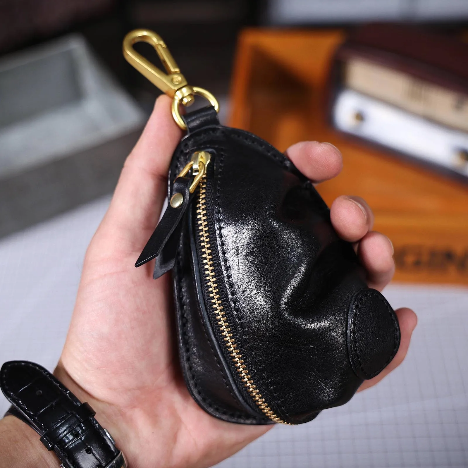 Echtleder Autoschlüsselhalter Unisex Casual Schlüsseltasche aus pflanzlich gegerbtem Rindsleder Gürteltasche für Münzen. – Detail 4