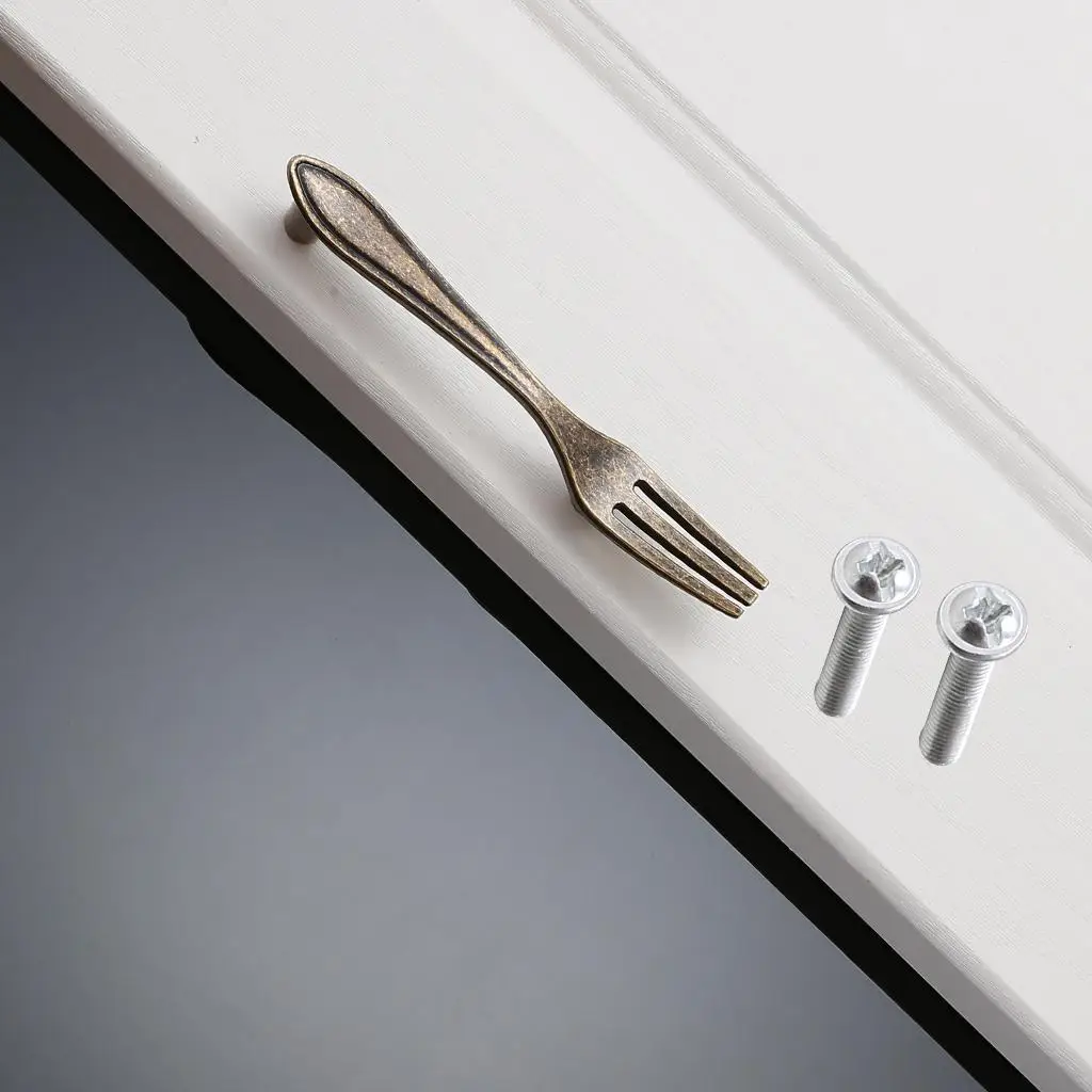 Exquisite Zinc Alloy Pull Handle Vintage Style Furniture Knob for Kitchen Cabinet Drawer DIY Home Renovation