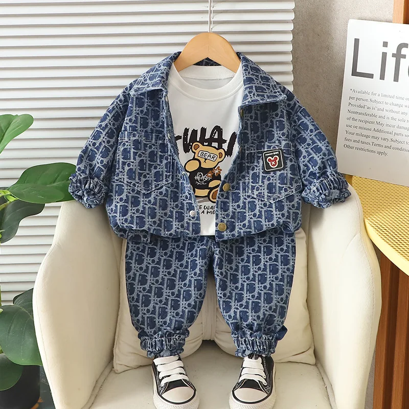 

Комплект одежды для маленьких мальчиков, детский синий костюм с принтом Street Fried Cowboy, костюм из трех предметов, детское модное джинсовое пальто + футболки + джинсовая одежда, От 1 до 5 лет