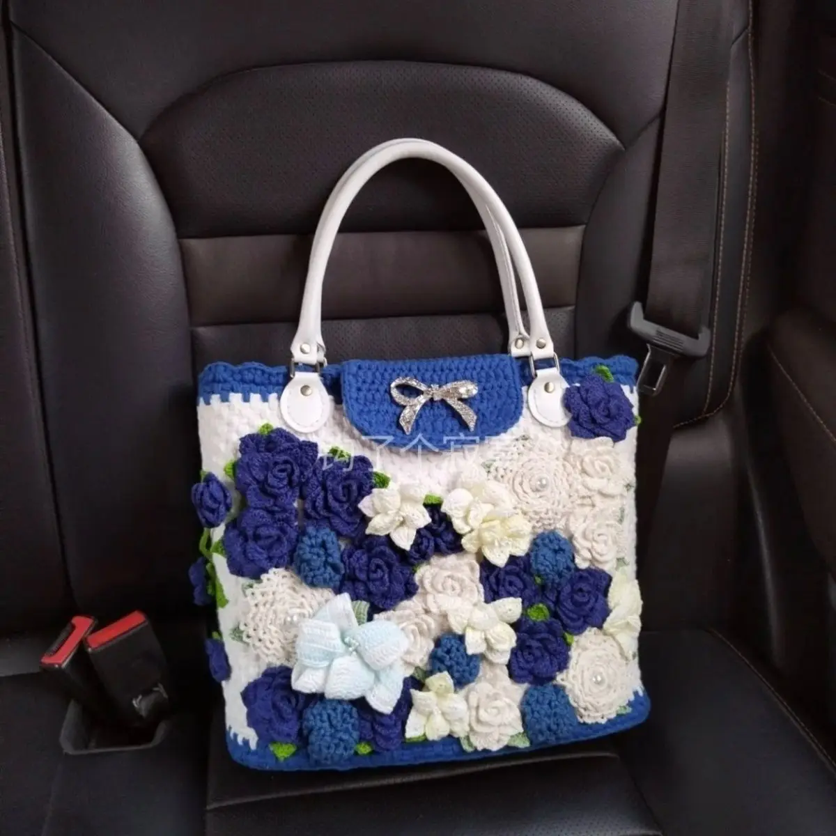 Borsa per tessitura con gancio fatta a mano di alta bellezza rifinita Borsa da spiaggia di lusso con fiori Borsa da viaggio in stile francese per