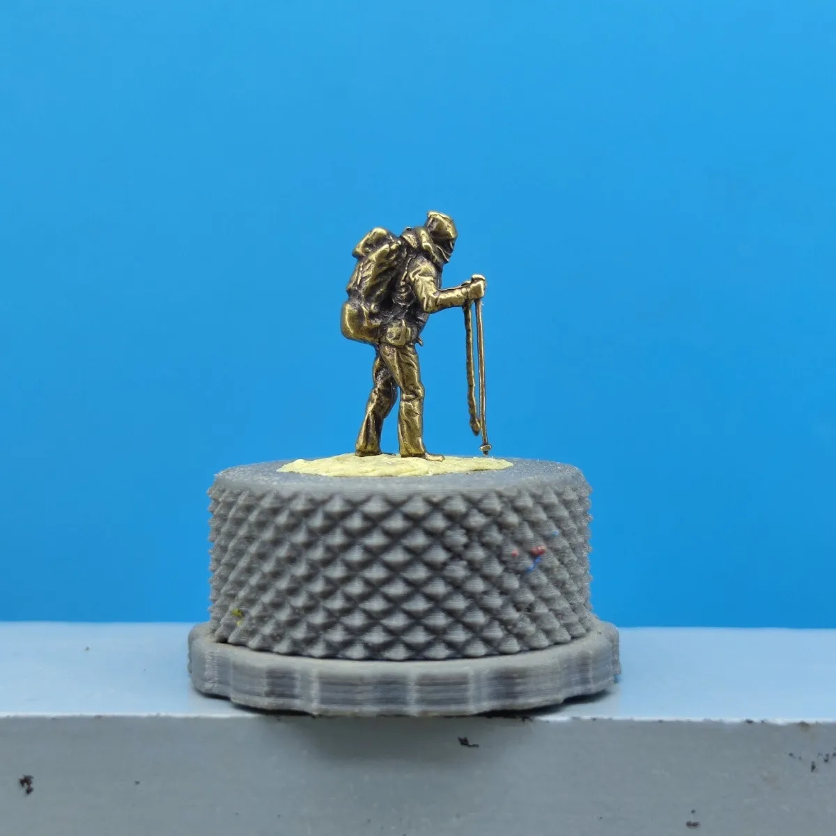Brass Backpacker Hiker Miniature Figure Character DIY Diorama Sand Table Railway Layout Decor Micro Landscape Terrarium Ornament