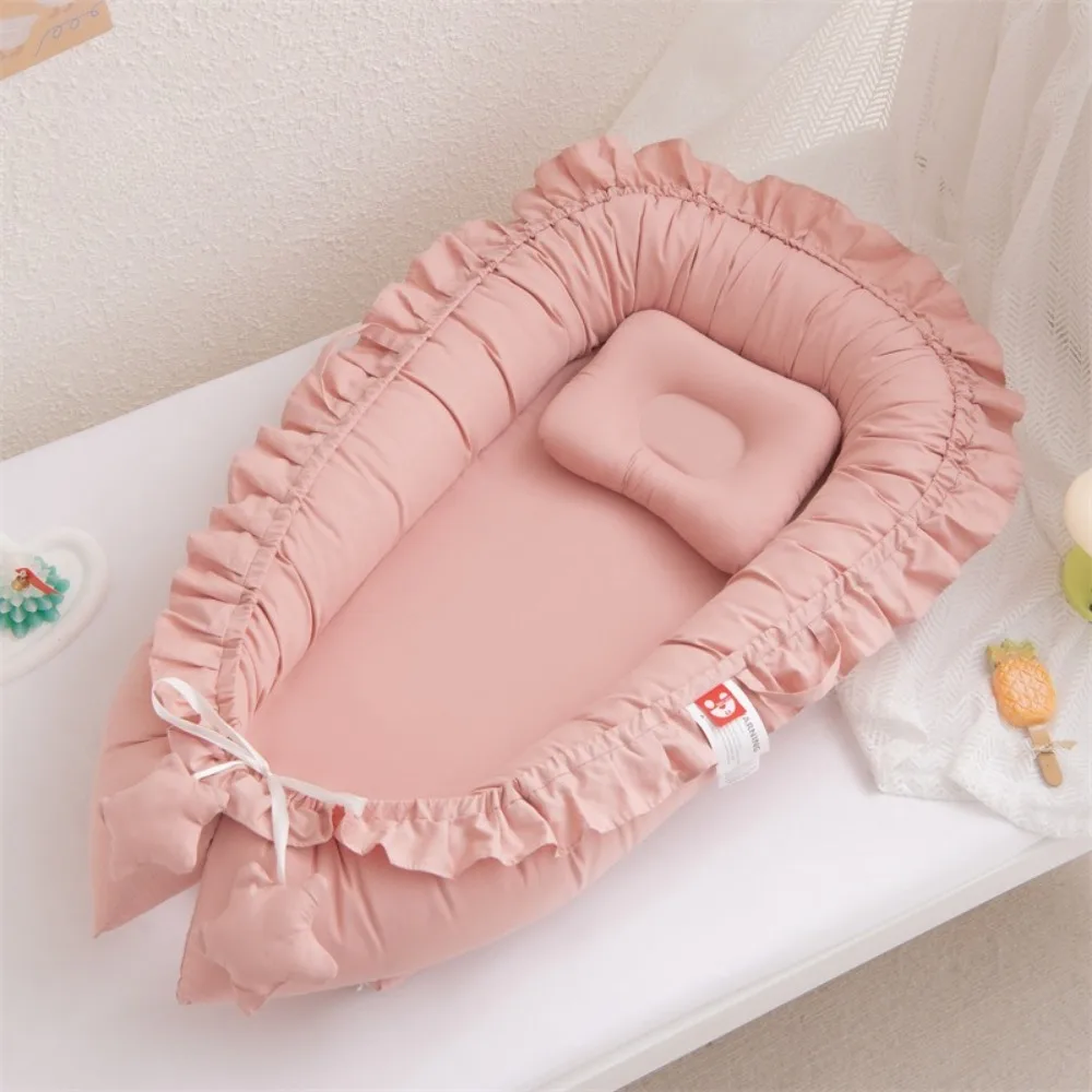

Solid Color Lace Decoration Soft Cotton Comfortable Newborn Infant Crib High Quality Baby Cribs Sleeping Mattresses Bedding