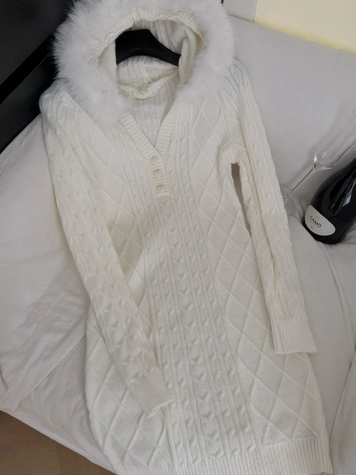 

Ele Simple Knitted Dr Women's Winter 2025 Slim Fit Hat Fur Collar Long Skirt Polyester Fiber Hooded Dr Girls