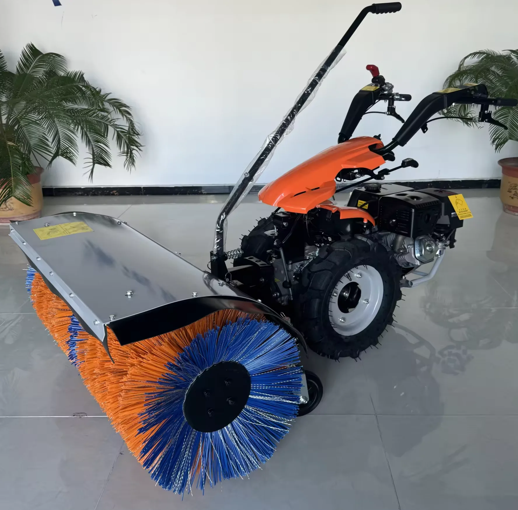 Spazzaneve spinta a mano con spazzaneve per tutte le ingranaggi con opzioni di personalizzazione OEM