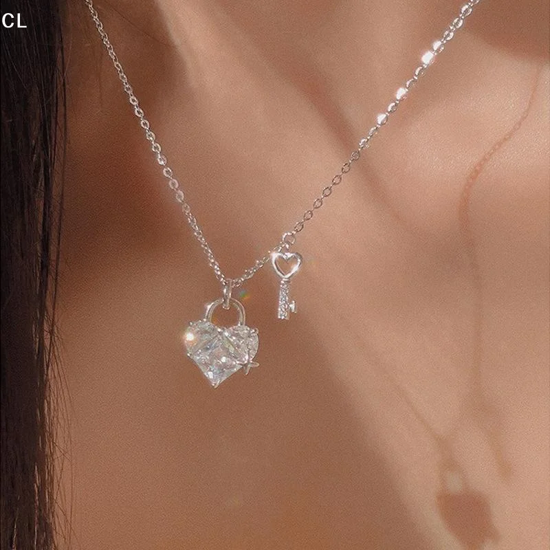 Titanium Steel Heart Lock Key Necklace Inlaid Zircon Pendant Delicate Clavicle Chain Jewelry For Women Daily Party Wear