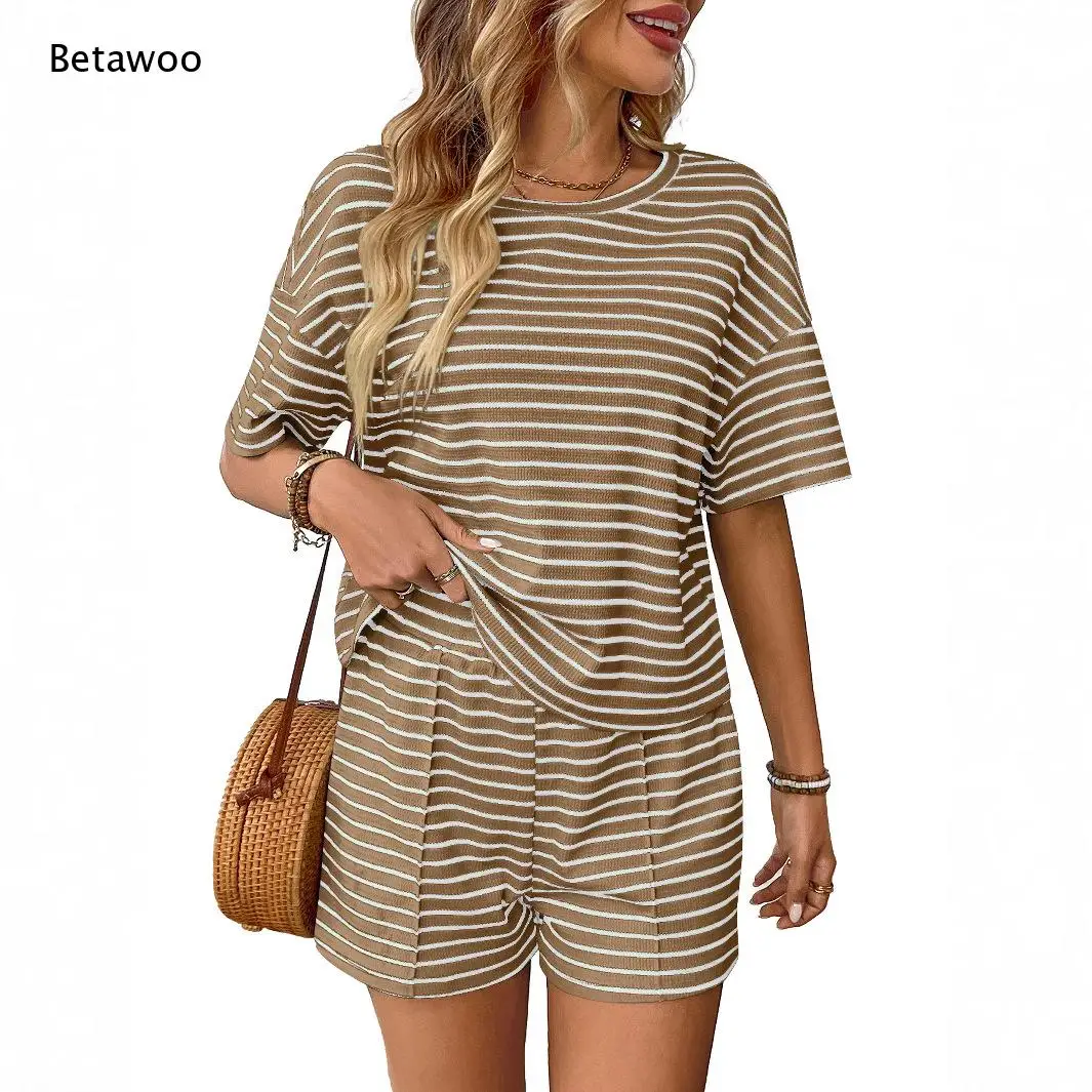 Women Striped Matching Outfit Round Neck Loose Tee and Shorts Relaxed Fit Comfortable Loungewear Suit Suitable for Daily