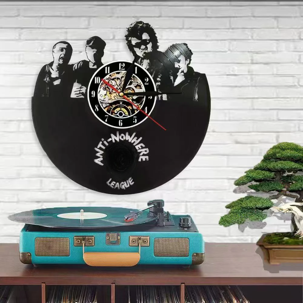 Creative Retro Rock Band Wall Clock Modern Design Music Theme Classic Vinyl Record Wall Clock Art Home Decoration Creative Gifts