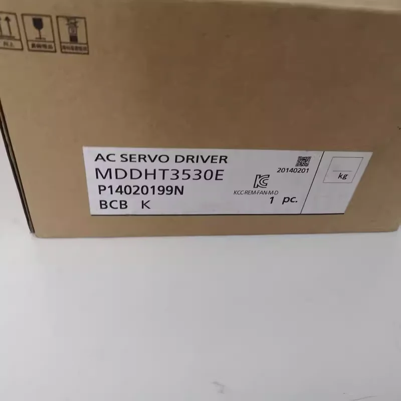 

1pc AC Servo Motor MDDHT3530E New In Box Fast Ship