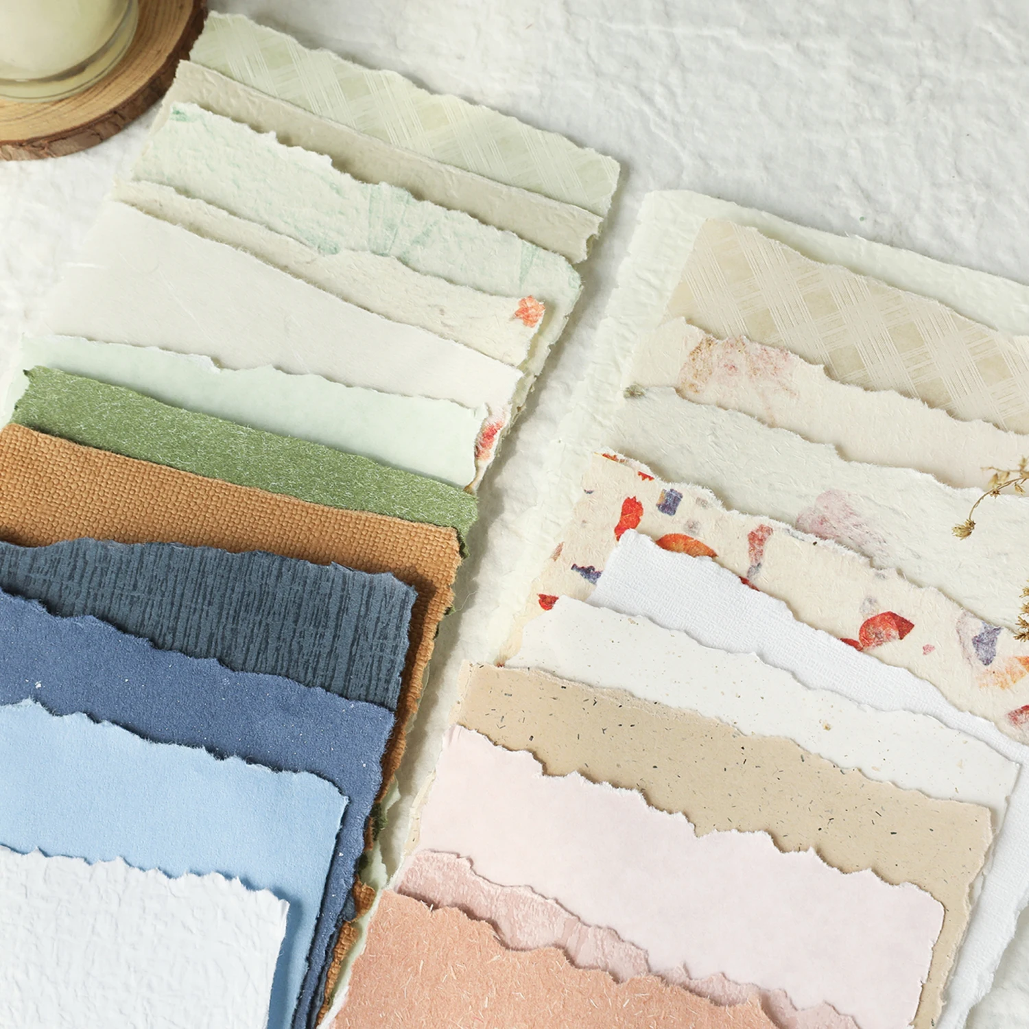 JIANQI 32pcs/pack Decor Scrapbook Vintage Materials Paper book DIY Junk Journal Collage Photo Album Retro Background paper