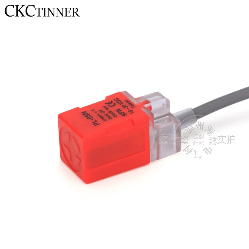 1pcs PL-05N Inductive Proximity Sensor Switch 5mm Detection NPN out DC10-30V Normal Open