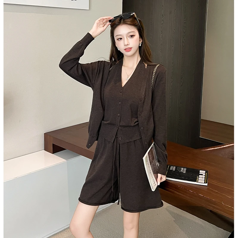Conjunto de 3 piezas de pantalones cortos informales coreanos para mujer, cárdigan de manga larga + chaleco Halter con cuello en V y pantalones cortos con cordón, otoño
