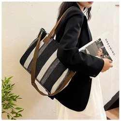 Women's Large Capacity Tote Bag Striped Crossbody Canvas Bag 2023 New Trendy Versatile Class Commuting Shoulder Bag