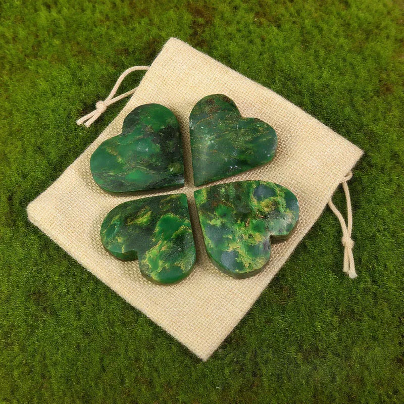 Natural Green Emerald Heart Carved, Hand Carved Polished Crystal Healing Stone, Mineral Specimen Home Decor Ornament Gift