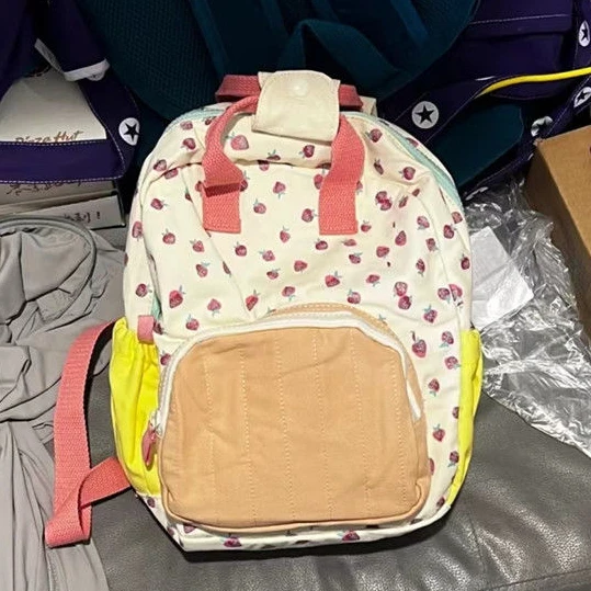 Mochila de lona de fresa para niña, mochila de dopamina con forma de corazón, bloque de Color, bonita mochila de viaje de ocio