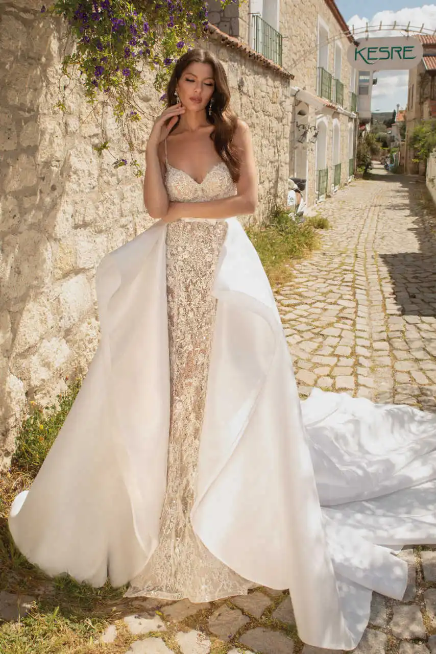 Glamouröse Meerjungfrau-Brautkleider, Spaghettiträger, Überrock, Ballkleider, Perlenapplikationen, Brautkleider, individuell gestaltet